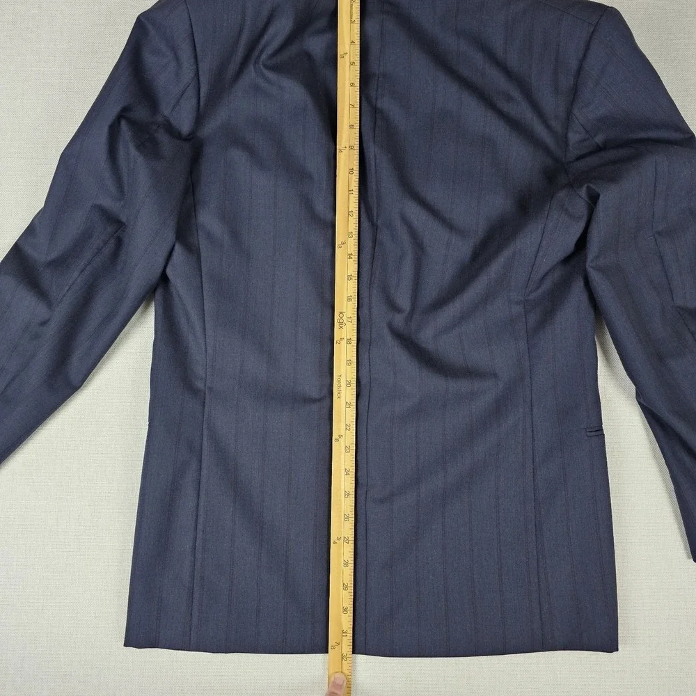 Yves Saint Laurent very good